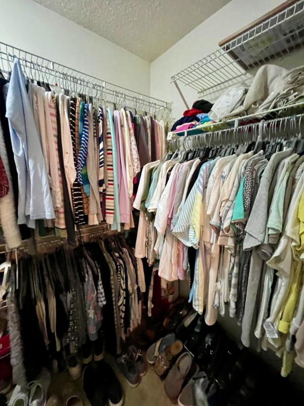 Sale Photo Thumbnail #12