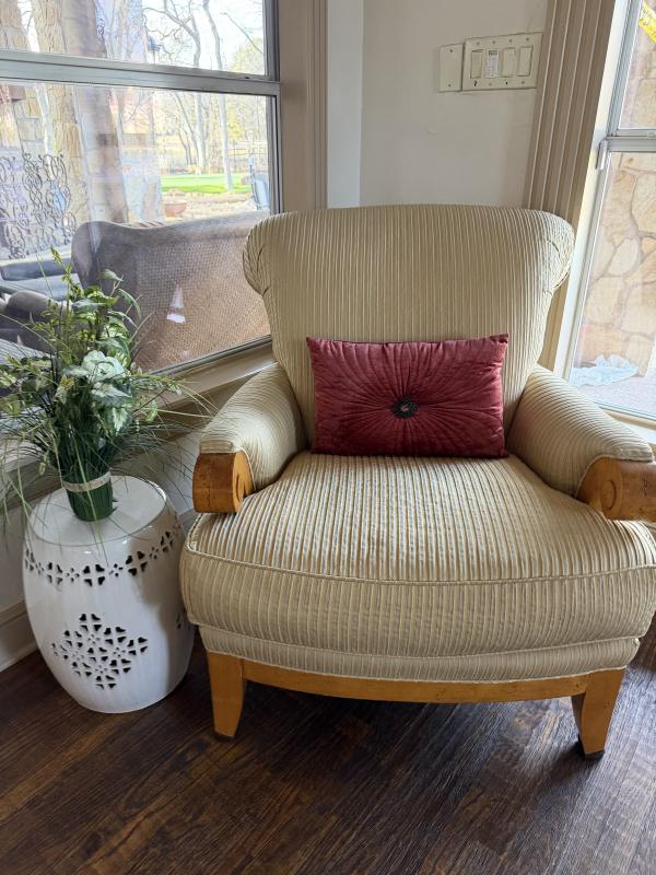 Sale Photo Thumbnail #139