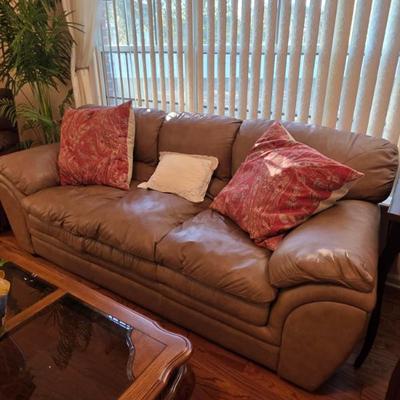 Sale Photo Thumbnail #193