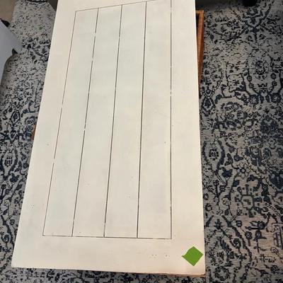 White Coffee Table with Wicker Storage Baskets