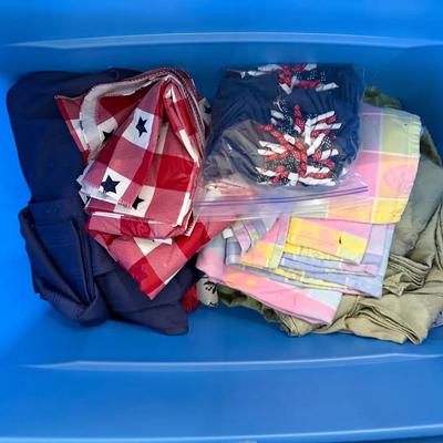 Assorted Seasonal & Everyday Linens Bundle