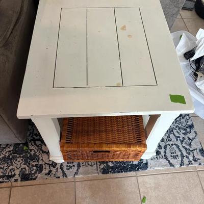 White Painted Wooden End Table with Lower Shelf and Wicker Storage Basket