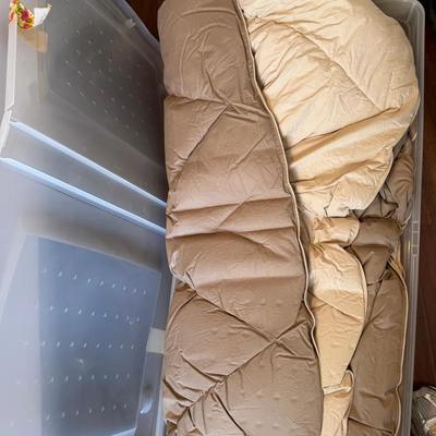 Comforter Lot – 2 Large Bed Comforters (Neutral & Ivory)