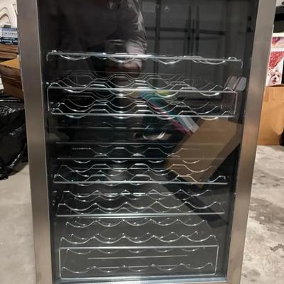 Stainless steel wine cooler with glass door