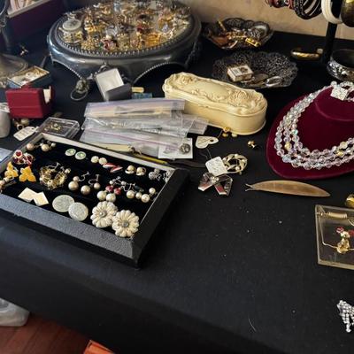 Sale Photo Thumbnail #180