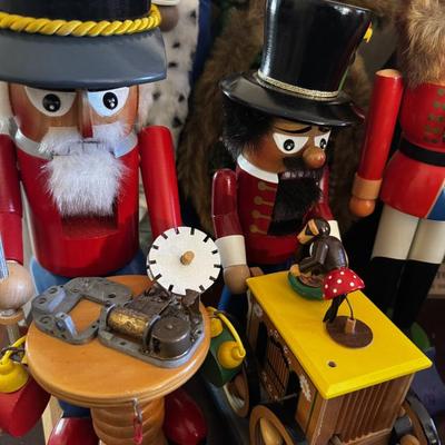 Sale Photo Thumbnail #193