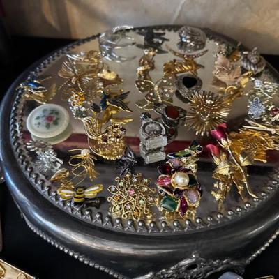 Sale Photo Thumbnail #191