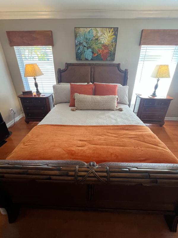 Sale Photo Thumbnail #45