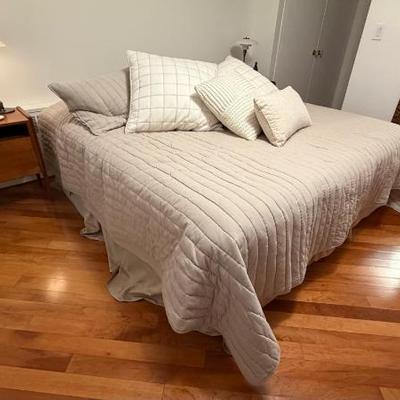 Sale Photo Thumbnail #32