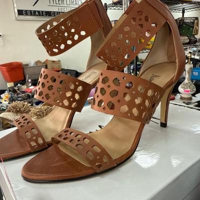 Sale Photo Thumbnail #361