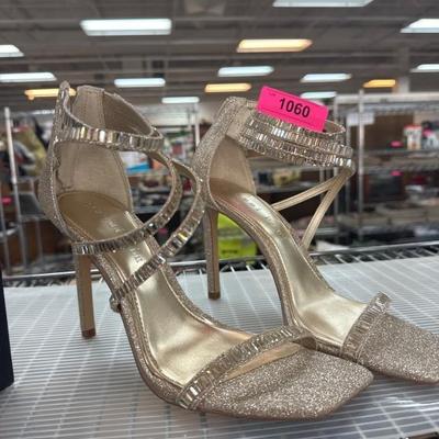 Sale Photo Thumbnail #100