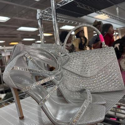 Sale Photo Thumbnail #99