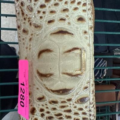 Sale Photo Thumbnail #316