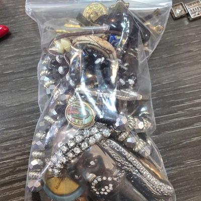 Sale Photo Thumbnail #30