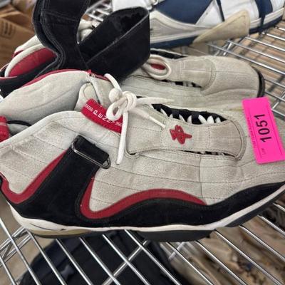 Sale Photo Thumbnail #91