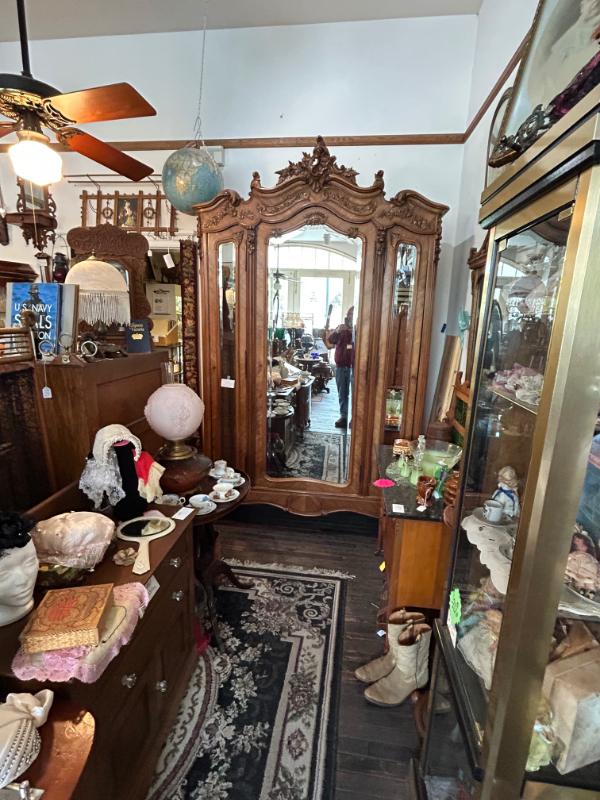 Sale Photo Thumbnail #24