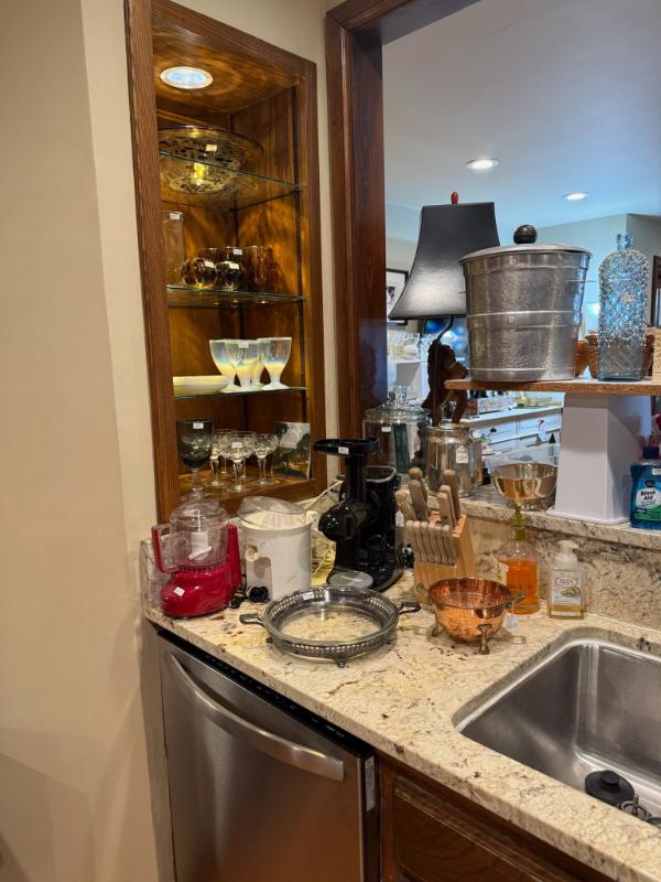 Sale Photo Thumbnail #45