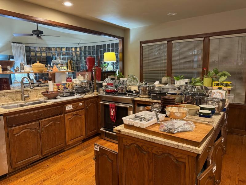 Sale Photo Thumbnail #43