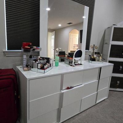 Sale Photo Thumbnail #160