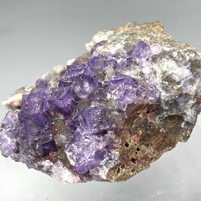 Sale Photo Thumbnail #546