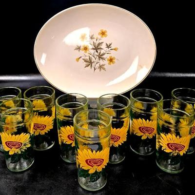 "Anchor Hocking" Sunflower Tumblers and a Serving Platter