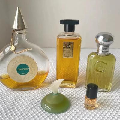 5 Perfumes 