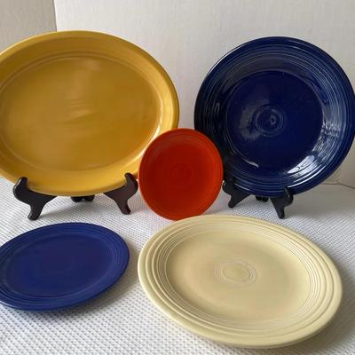 4 Pieces Of Vintage/Original Colors Fiestaware and a Similar Yellow Platter