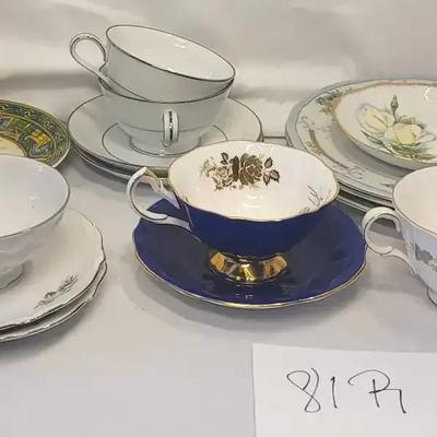 Assorted vintage bone china teacups and saucers 