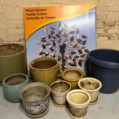 NIB Wind Spinner, 9 Ceramic & Clay Pots