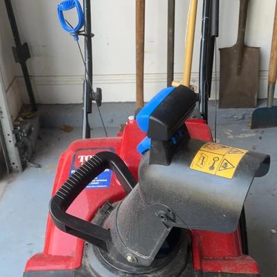 Toro Power Clear 518 ZE 99cc 18” Gas Snowblower W/Electric Start