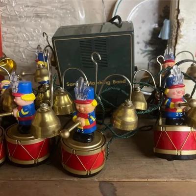 11 Holiday Items Inc/ Mr. Christmas Santa’s Marching Band String (works) 