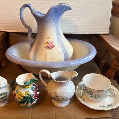 Vintage Wash Basin, Porcelain/ceramic Items