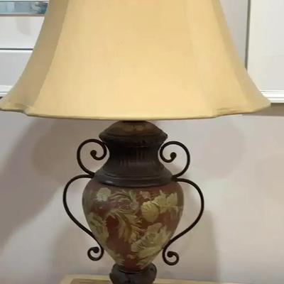 2 Decorative Table Lamps