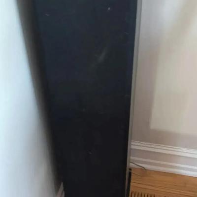 2 Polk Standup Floor Speakers