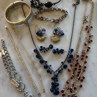 Sale Photo Thumbnail #6