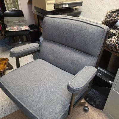 Sale Photo Thumbnail #18