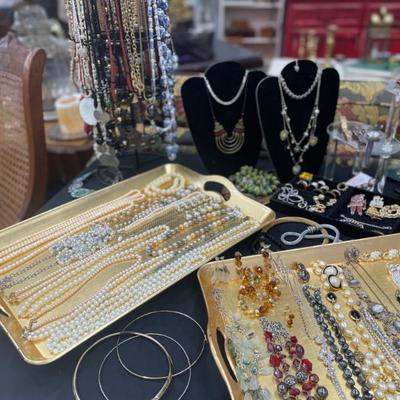 Sale Photo Thumbnail #51