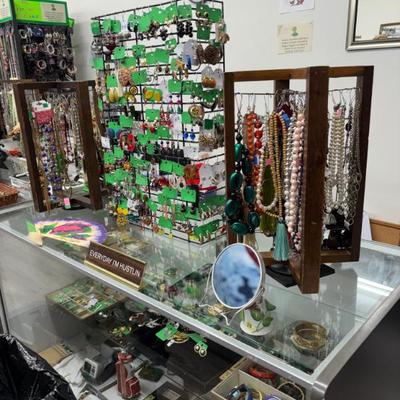 Sale Photo Thumbnail #13