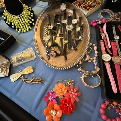 Sale Photo Thumbnail #125