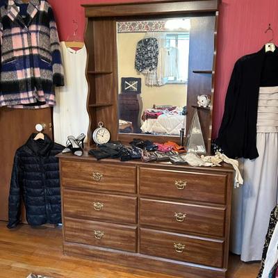 Sale Photo Thumbnail #269