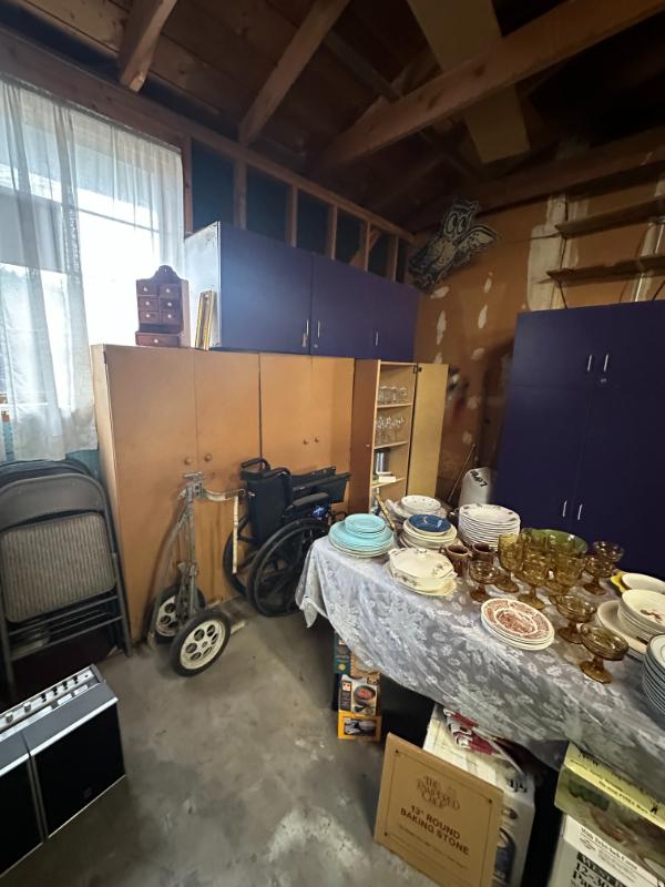 Sale Photo Thumbnail #327