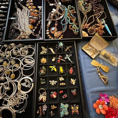 Sale Photo Thumbnail #124