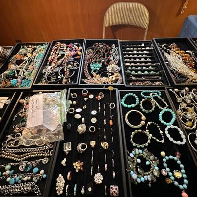 Sale Photo Thumbnail #122