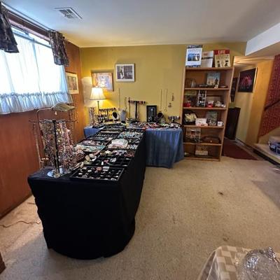 Sale Photo Thumbnail #118