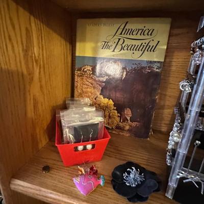 Sale Photo Thumbnail #142