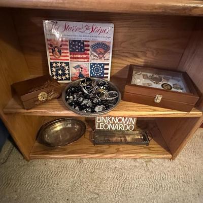 Sale Photo Thumbnail #145