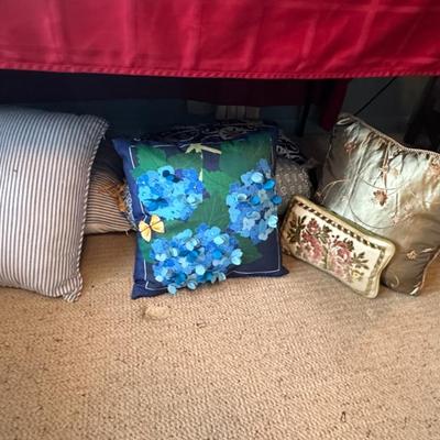 Sale Photo Thumbnail #202