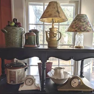 Decorative Ceramic Accents, Lamps, Clocks & Kitchenware Collection
