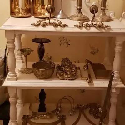 Brass and Metal Décor Collection with Candle Holders and Accents