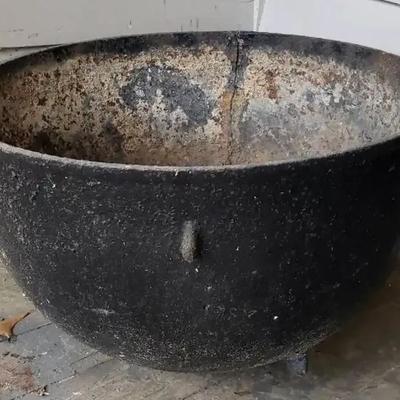 Cast Iron Cauldron-Style Pot with Legs and Side Handles